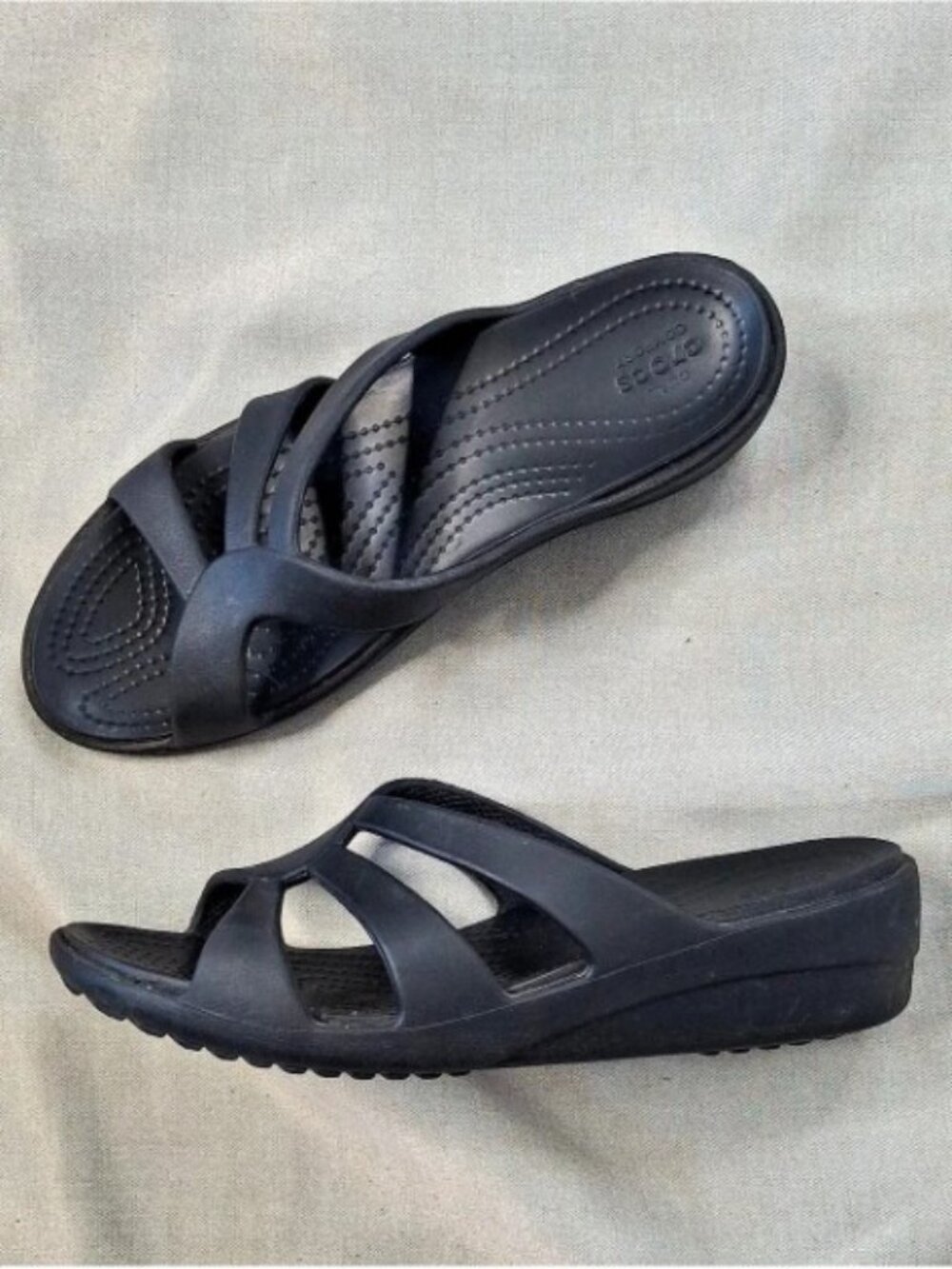 Crocs Sanrah Strappy Wedge Black Slide Sandals | Women Size 8